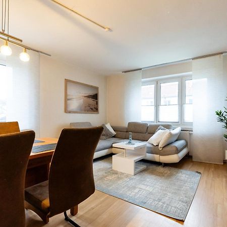 Moderne 4 Zimmer Wohnung Vollausgestattet Und Moebliert Halle  Extérieur photo